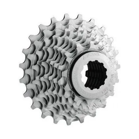 10 speed cassette 15-24T Shimano passing by Miche